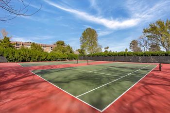 Lit tennis court